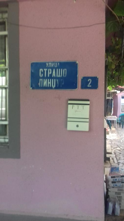 Mimi Pink Hostel Ohrid Exteriör bild